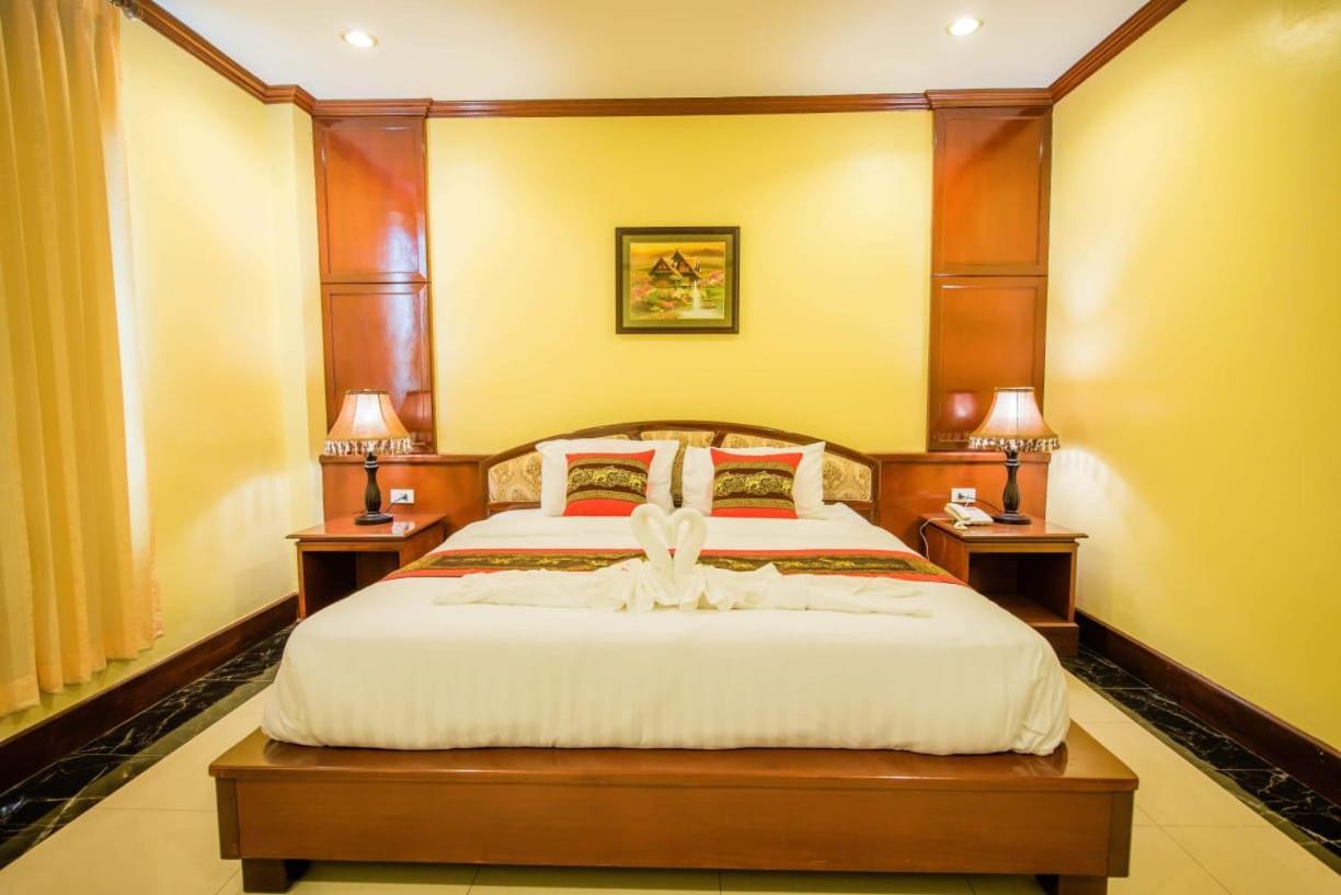 Soubandith Hotel Паксе Екстериор снимка